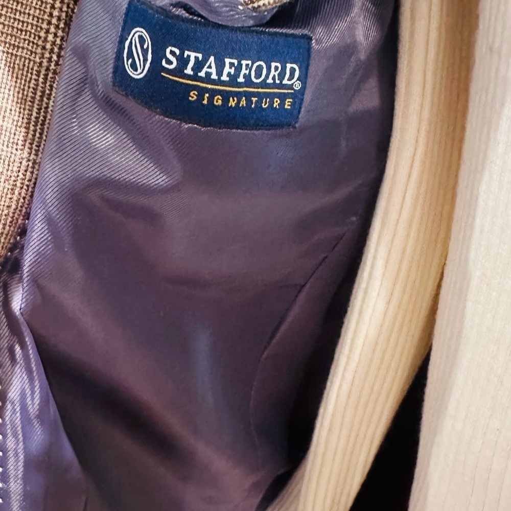 Stanfford Ticket Pocket Houndstooth Sport Jacket. - Picture 3 of 10